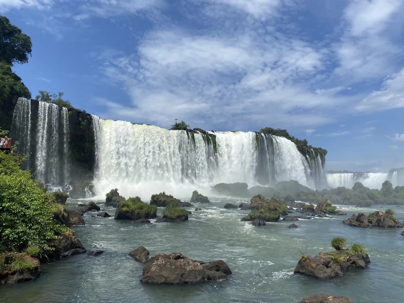 Original photo: a waterfall in the middle of dense greenery